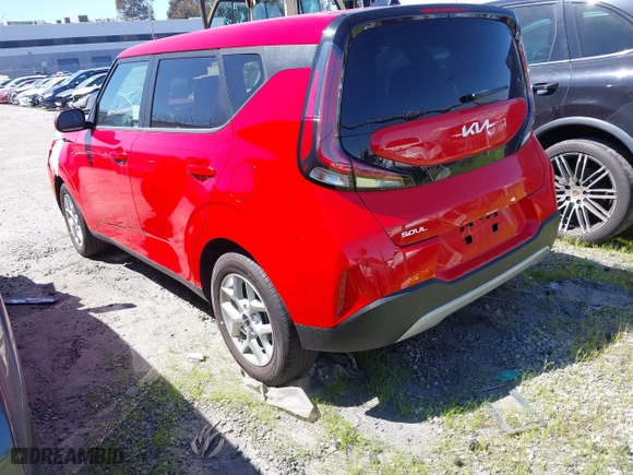 2024 Kia Soul LX with VIN KNDJ23AUXR7232790, listed as a IAAI auction lot 41673337 with 333 mi miles. Bid and sale history available at carsss.com. Image 3.