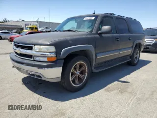 2003 Chevrolet Suburban Z71 z VIN 1GNFK16T83J249213, wystawiony jako Copart lot #58622085 z przebiegiem 239 586 mil mil oraz Czysty tytuł • Clean title. Historia ofert i sprzedaży dostępna na DreamBid. Obrazek 1.