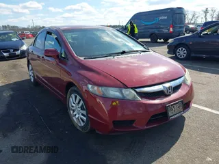 2009 Honda Civic LX z VIN 2HGFA16539H531879, wystawiony jako IAAI lot #41682924 z przebiegiem 116 854 mil mil oraz . Historia ofert i sprzedaży dostępna na DreamBid. Obrazek 1.