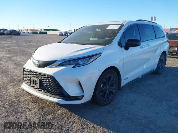 2021 Toyota Sienna XSE with VIN 5TDXRKEC2MS051179, listed as a IAAI auction lot 41067155 with 101,179 mi miles and . Bid and sale history available at DreamBid. Image 2.