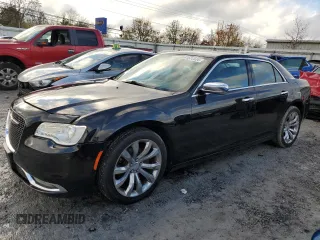 2018 Chrysler 300 Limited z VIN 2C3CCAEG7JH136899, wystawiony jako Copart lot #81630524 z przebiegiem 101 648 mil mil oraz Szkoda całkowita • Salvage title. Historia ofert i sprzedaży dostępna na DreamBid. Obrazek 1.