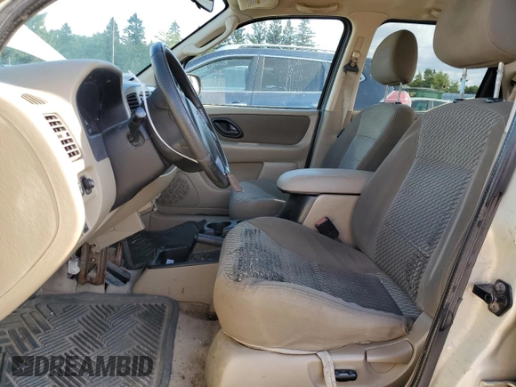 2004 Ford Escape XLT with VIN 1FMYU93194KA68528, listed as a Copart auction lot 67955634 with 260,091 mi miles and Clean Title. Bid and sale history available at carsss.com. Image 7.