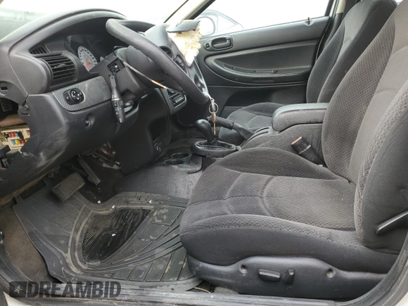 2004 Chrysler Sebring Touring z VIN 1C3EL56R24N288360, wystawiony jako Copart lot #64599204 z przebiegiem Nie podano mil oraz Szkody całkowita. Historia ofert i sprzedaży dostępna na DreamBid. Obrazek 7.