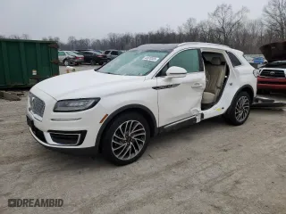 2019 Lincoln Nautilus Reserve with VIN 2LMPJ8L98KBL56721, listed as a Copart auction lot 44970305 with 72,804 mi miles and Salvage Title. Bid and sale history available at carsss.com. Image 1.