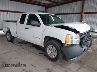 2012 Chevrolet Silverado 1500 Work Truck with VIN 1GCRCPEX7CZ317304, listed as a IAAI auction lot 41808366 with 106,663 mi miles. Bid and sale history available at carsss.com. Image 1.