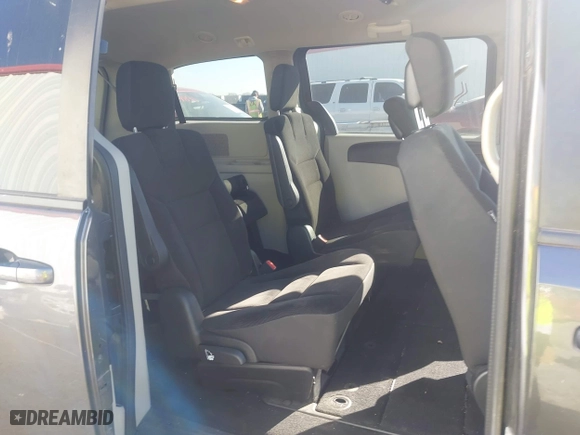 2018 Dodge Grand Caravan SE with VIN 2C4RDGBG3JR348560, listed as a IAAI auction lot 41657312 with 135,007 mi miles. Bid and sale history available at carsss.com. Image 8.