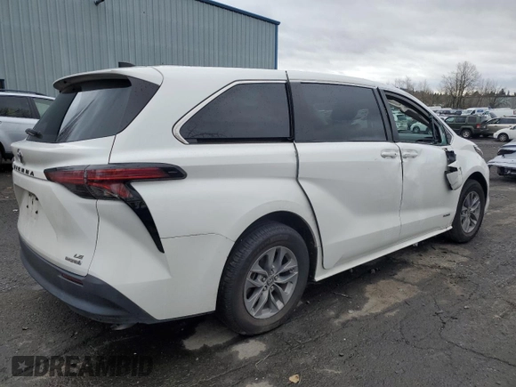 2021 Toyota Sienna LE z VIN 5TDKSKFC1MS017585, wystawiony jako Copart lot #84968164 z przebiegiem 31 279 mil mil oraz Szkoda całkowita • Salvage title. Historia ofert i sprzedaży dostępna na DreamBid. Obrazek 3.