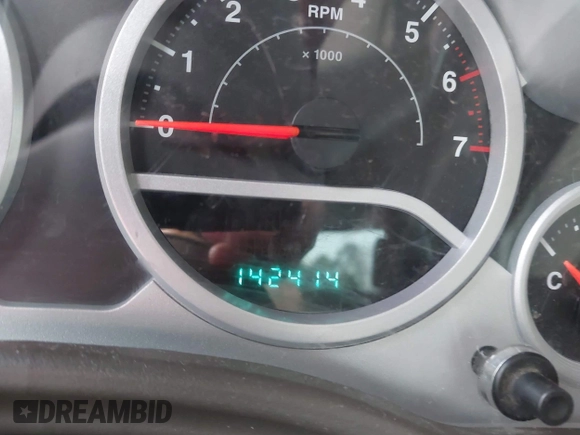2009 Jeep Wrangler Rubicon z VIN 1J8GA64169L743008, wystawiony jako IAAI lot #41792451 z przebiegiem 142 414 mil mil oraz . Historia ofert i sprzedaży dostępna na DreamBid. Obrazek 15.