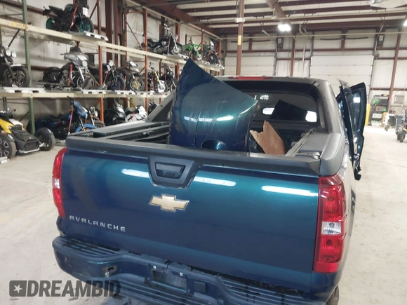 2007 Chevrolet Avalanche LTZ with VIN 3GNFK12357G128703, listed as a IAAI auction lot 41211475 with Not Provided miles and . Bid and sale history available at DreamBid. Image 15.