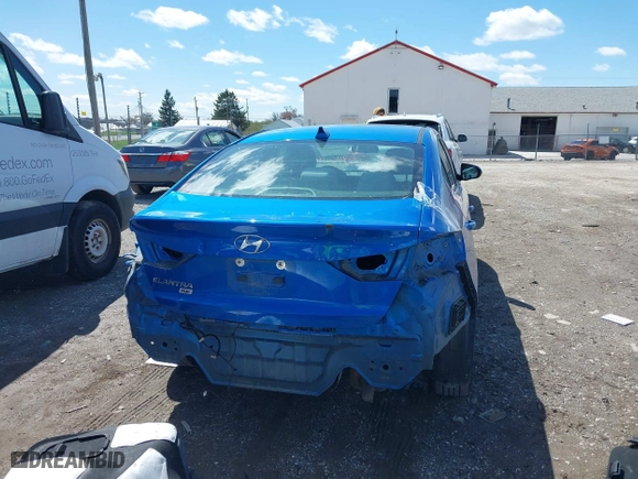 2017 Hyundai Elantra SE with VIN KMHD74LF4HU128066, listed as a IAAI auction lot 41994646 with 95,672 mi miles. Bid and sale history available at carsss.com. Image 17.