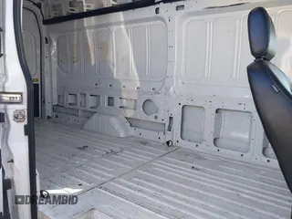 2023 Ford Transit Cargo z VIN 1FTBR3X8XPKA69739, wystawiony jako IAAI lot #41824302 z przebiegiem 67 703 mil mil oraz . Historia ofert i sprzedaży dostępna na DreamBid. Obrazek 8.