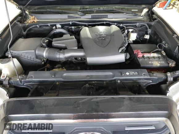 2017 Toyota Tacoma SR5 with VIN 5TFCZ5AN8HX067720, listed as a Copart auction lot 84801184 with 76,148 mi miles and Salvage title. Bid and sale history available at DreamBid. Image 11.