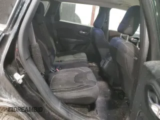 2015 Jeep Cherokee Latitude z VIN 1C4PJMCS4FW757084, wystawiony jako Copart lot #49025455 z przebiegiem 205 132 mil mil oraz Szkoda całkowita • Salvage title. Historia ofert i sprzedaży dostępna na DreamBid. Obrazek 11.