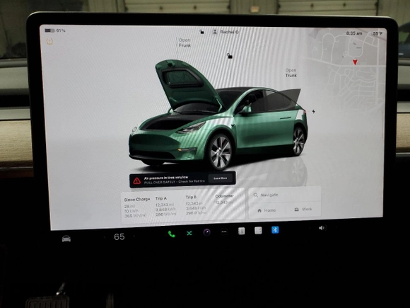 2024 Tesla Model Y Long Range with VIN 7SAYGDEE1RA254860, listed as a Copart auction lot 50750225 with 12,343 mi miles and Salvage Title. Bid and sale history available at DreamBid. Image 9.