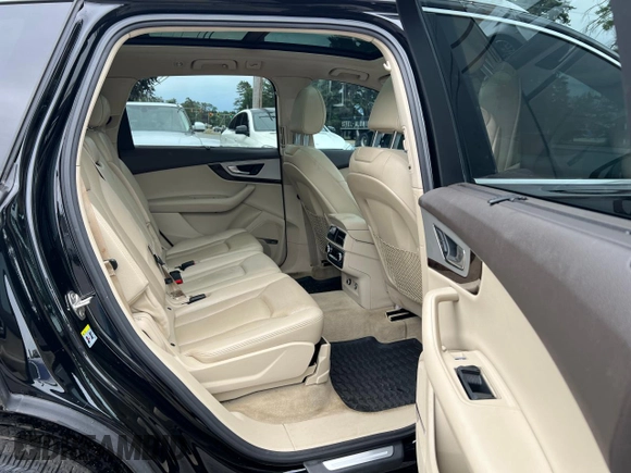 2019 Audi Q7 Premium Plus z VIN WA1LHAF7XKD044979, wystawiony jako Copart lot #63196635 z przebiegiem 150 266 mil mil oraz Czysty tytuł • Clean title. Historia ofert i sprzedaży dostępna na DreamBid. Obrazek 6.