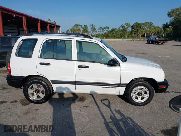 2001 Chevrolet Tracker z VIN 2CNBE13C916939402, wystawiony jako IAAI lot #42232082 z przebiegiem 103 693 mil mil oraz . Historia ofert i sprzedaży dostępna na DreamBid. Obrazek 14.