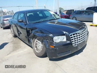 2007 Chrysler 300 with VIN 2C3KA43R97H889656, listed as a IAAI auction lot 41982493 with 81,607 mi miles. Bid and sale history available at carsss.com. Image 1.