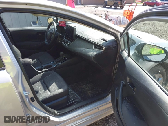 2024 Toyota Corolla LE with VIN 5YFB4MDE4RP153171, listed as a IAAI auction lot 42062717 with 9,558 mi miles and . Bid and sale history available at DreamBid. Image 5.