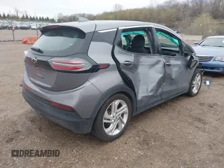 2023 Chevrolet Bolt EV 1LT z VIN 1G1FW6S09P4136907, wystawiony jako IAAI lot #42081367 z przebiegiem 41 736 mil mil oraz . Historia ofert i sprzedaży dostępna na DreamBid. Obrazek 4.