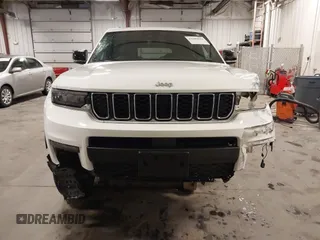 2024 Jeep Grand Cherokee Limited with VIN 1C4RJKBG1R8563129, listed as a IAAI auction lot 42289044 with 29,655 mi miles and . Bid and sale history available at DreamBid. Image 13.