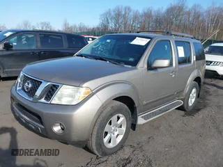 2008 Nissan Pathfinder S z VIN 5N1AR18B38C663168, wystawiony jako IAAI lot #41779271 z przebiegiem 137 464 mil mil oraz . Historia ofert i sprzedaży dostępna na DreamBid. Obrazek 2.