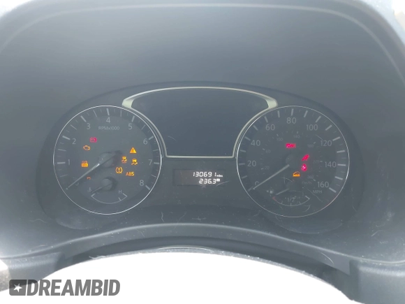 2015 Nissan Pathfinder SL with VIN 5N1AR2MM5FC684405, listed as a IAAI auction lot 42594415 with 130,691 mi miles and . Bid and sale history available at DreamBid. Image 7.