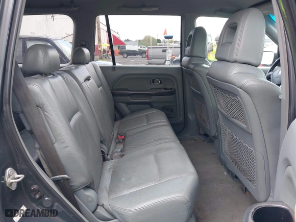 2003 Honda Pilot EX with VIN 2HKYF18573H589899, listed as a IAAI auction lot 41917543 with 211,123 mi miles. Bid and sale history available at carsss.com. Image 8.