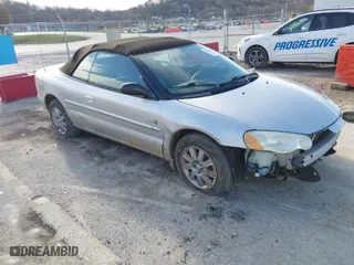 2004 Chrysler Sebring LXi with VIN 1C3EL55R54N263129, listed as a IAAI auction lot 41825165 with 104,802 mi miles. Bid and sale history available at carsss.com. Image 1.