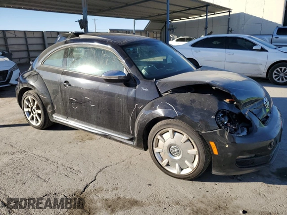 2013 Volkswagen Beetle 2.5L w/Sun с VIN 3VWJP7AT1DM680038, выставлен на аукционе Copart как лот 87159584 с пробегом 131 261 миль миль и Списание • Salvage title. История ставок и продаж доступна на DreamBid. Изображение 4.