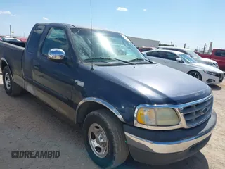 2002 Ford F-150 XL с VIN 1FTRX17242NB34886, выставлен на аукционе IAAI как лот 42189671 с пробегом 126 525 миль миль и . История ставок и продаж доступна на DreamBid. Изображение 1.