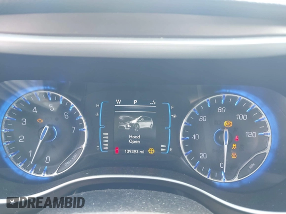 2017 Chrysler Pacifica Touring L with VIN 2C4RC1BG3HR511492, listed as a IAAI auction lot 41922578 with 139,393 mi miles and . Bid and sale history available at DreamBid. Image 7.
