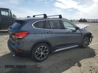 2021 BMW X1 xDrive28i with VIN WBXJG9C09M5U35384, listed as a Copart auction lot 53381575 with 46,736 mi miles and Salvage Title. Bid and sale history available at carsss.com. Image 3.