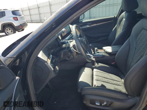 2022 BMW 5 Series 530i xDrive с VIN WBA13BJ09NCL02671, выставлен на аукционе Copart как лот 55834425 с пробегом 15 356 миль миль и Списание • Salvage title. История ставок и продаж доступна на DreamBid. Изображение 7.