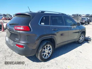 2017 Jeep Cherokee Latitude with VIN 1C4PJLCB9HW585390, listed as a IAAI auction lot 41838566 with Not Provided miles and . Bid and sale history available at carsss.com. Image 4.