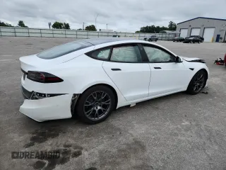 2022 Tesla Model S with VIN 5YJSA1E50NF476127, listed as a Copart auction lot 60225465 with Not provided miles and Salvage title. Bid and sale history available at DreamBid. Image 3.