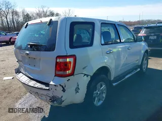 2008 Ford Escape XLS with VIN 1FMCU02Z88KA96033, listed as a IAAI auction lot 41832728 with 272,932 mi miles and . Bid and sale history available at DreamBid. Image 4.