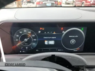 2025 Kia Seltos EX z VIN KNDERCAAXS7674526, wystawiony jako Copart lot #43906075 z przebiegiem 4430 mil mil oraz Szkody całkowita. Historia ofert i sprzedaży dostępna na DreamBid. Obrazek 9.