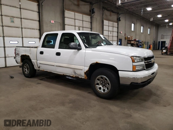 2006 Chevrolet Silverado 1500 LS with VIN 2GCEK13V161324584, listed as a Copart auction lot 55315825 with 107,175 mi miles and Clean Title. Bid and sale history available at DreamBid. Image 4.