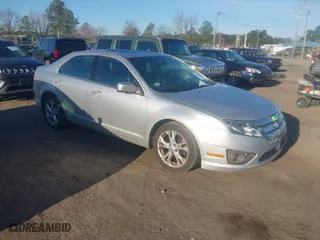 2012 Ford Fusion SE with VIN 3FAHP0HA4CR264764, listed as a IAAI auction lot 41816061 with 106,133 mi miles. Bid and sale history available at carsss.com. Image 1.
