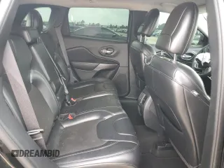 2020 Jeep Cherokee Latitude Plus с VIN 1C4PJLLB2LD582268, выставлен на аукционе Copart как лот 54162555 с пробегом 96 873 миль миль и Списание • Salvage title. История ставок и продаж доступна на DreamBid. Изображение 11.