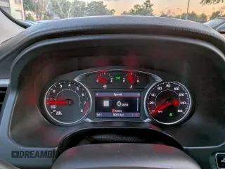 2020 GMC Acadia SLT с VIN 1GKKNMLS5LZ215621, выставлен на аукционе Copart как лот 62431825 с пробегом 80 014 миль миль и Списание • Salvage title. История ставок и продаж доступна на DreamBid. Изображение 8.