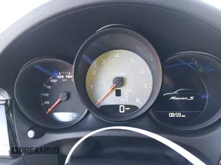 2019 Porsche Macan S с VIN WP1AB2A57KLB30457, выставлен на аукционе IAAI как лот 41434892 с пробегом 28 141 миль миль и . История ставок и продаж доступна на DreamBid. Изображение 7.