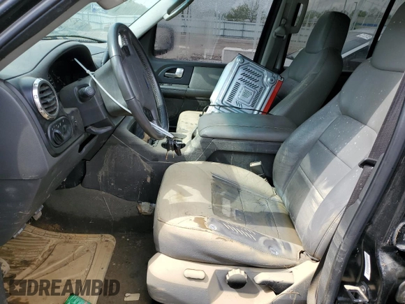 2003 Ford Expedition Special Service z VIN 1FMFU16L43LA24788, wystawiony jako Copart lot #53785145 z przebiegiem 234 629 mil mil oraz Nie do naprawy • Non repairable. Historia ofert i sprzedaży dostępna na DreamBid. Obrazek 7.