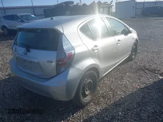 2014 Toyota Prius One z VIN JTDKDTB31E1563677, wystawiony jako IAAI lot #42134898 z przebiegiem 233 201 mil mil oraz . Historia ofert i sprzedaży dostępna na DreamBid. Obrazek 4.
