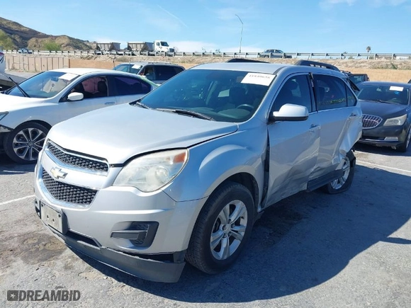 2015 Chevrolet Equinox LT with VIN 2GNFLFEK0F6124033, listed as a IAAI auction lot 41840658 with 204,079 mi miles. Bid and sale history available at carsss.com. Image 2.