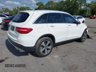2017 Mercedes-Benz GLC 300 z VIN WDC0G4JB9HV006052, wystawiony jako IAAI lot #42221780 z przebiegiem 79 542 mil mil oraz . Historia ofert i sprzedaży dostępna na DreamBid. Obrazek 4.