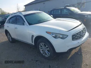 2011 Infiniti FX35 with VIN JN8AS1MW5BM731171, listed as a IAAI auction lot 41981096 with 184,536 mi miles. Bid and sale history available at carsss.com. Image 1.