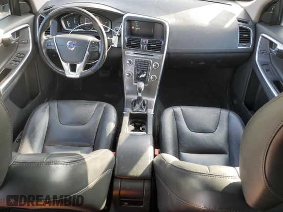 2016 Volvo XC60 T5 Premier с VIN YV4612RKXG2926036, выставлен на аукционе Copart как лот 43135965 с пробегом 120 403 миль миль и Списание • Salvage title. История ставок и продаж доступна на DreamBid. Изображение 8.