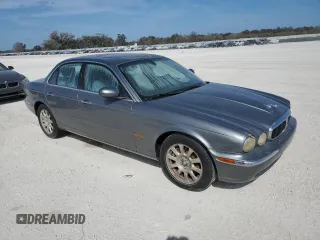 2004 Jaguar XJ 8 with VIN SAJWA71C84SG17802, listed as a Copart auction lot 76880914 with Not Provided miles and Non Repairable. Bid and sale history available at DreamBid. Image 4.