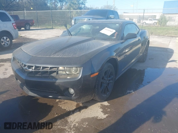2011 Chevrolet Camaro 1LT z VIN 2G1FB1ED6B9166854, wystawiony jako IAAI lot #41694968 z przebiegiem 203 119 mil mil oraz . Historia ofert i sprzedaży dostępna na DreamBid. Obrazek 17.